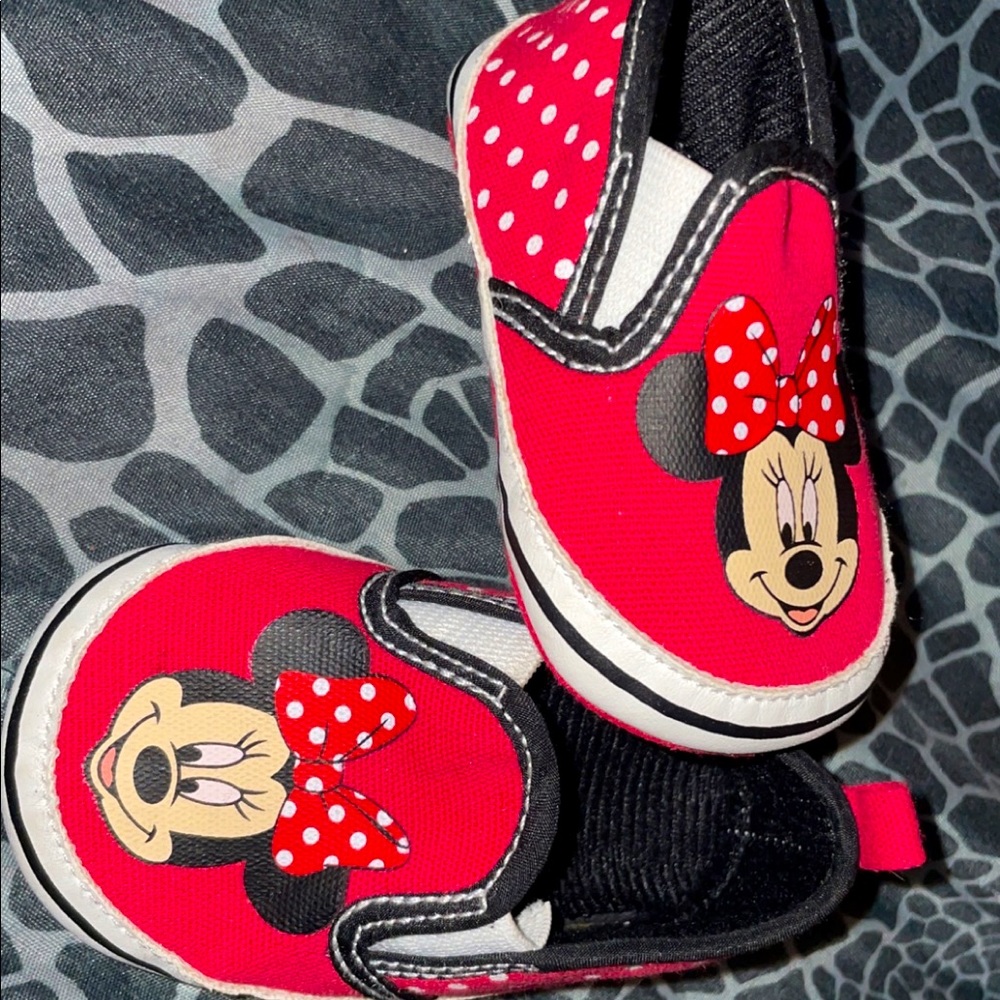Disney Crib Shoes, soft bottom 6-9 months